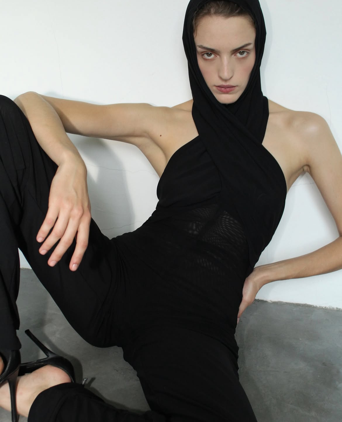 HOODED JUMPSUIT BLACK