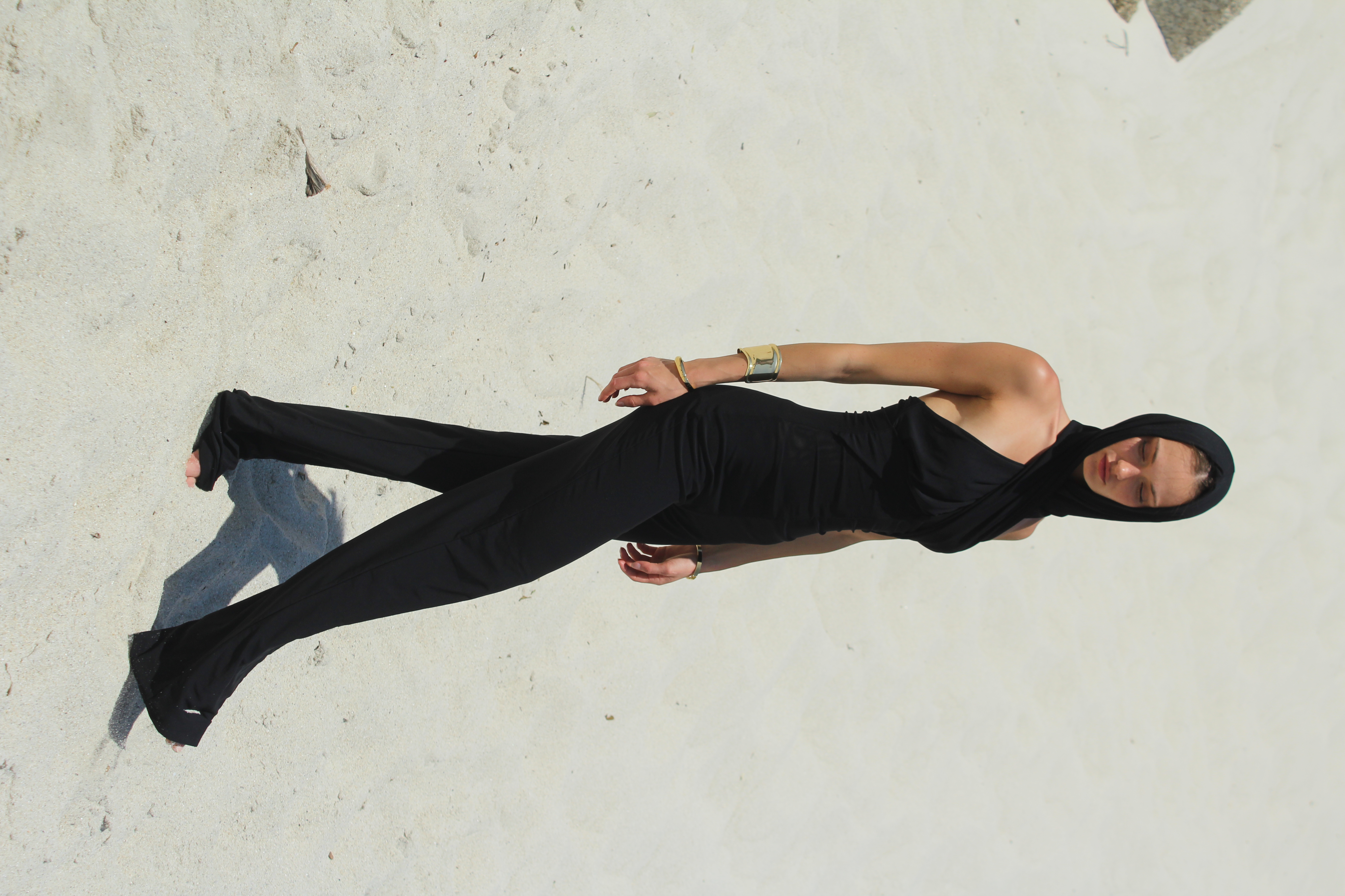 HOODED JUMPSUIT BLACK