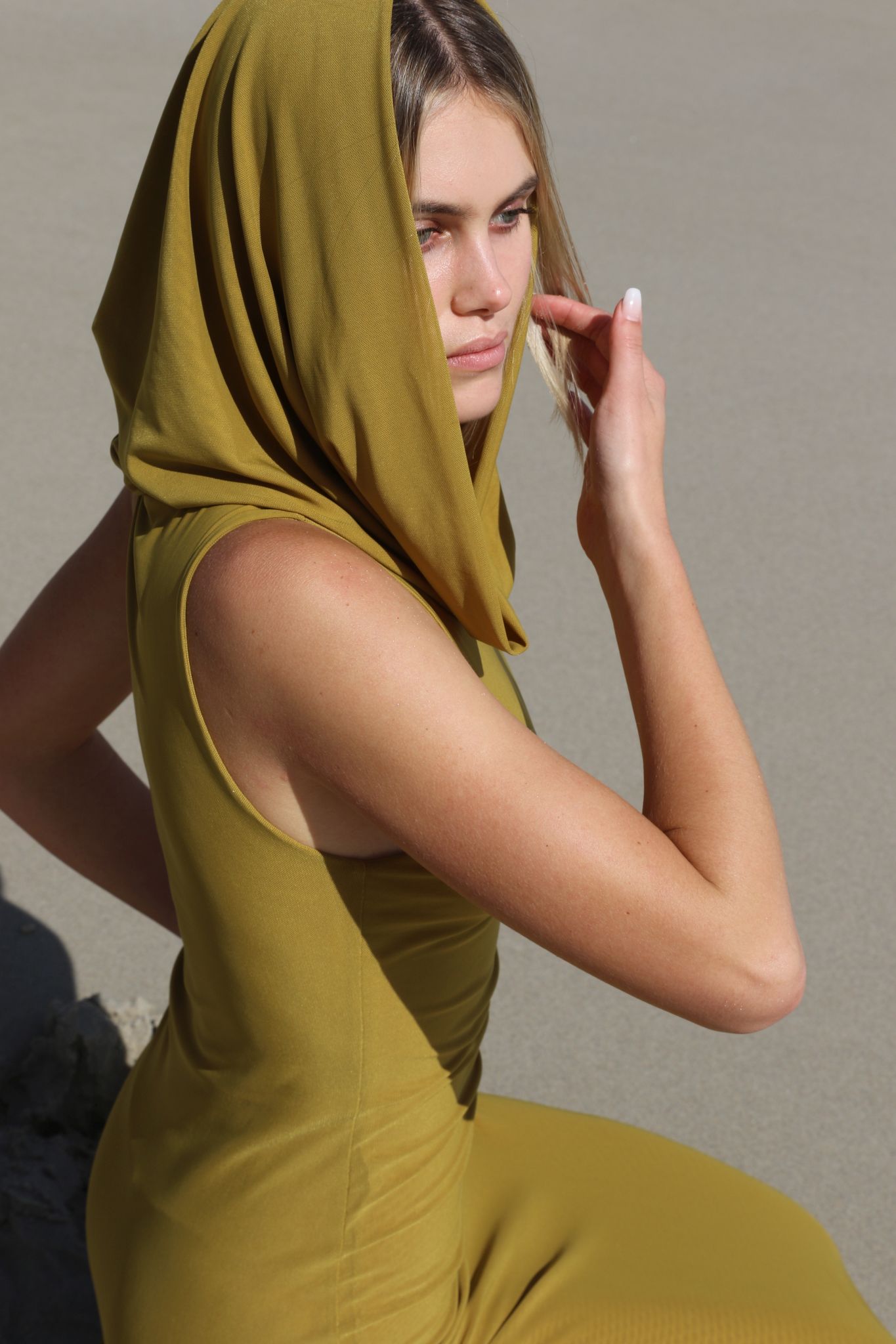 LONG HOODED DRESS // COOL MUSTARD